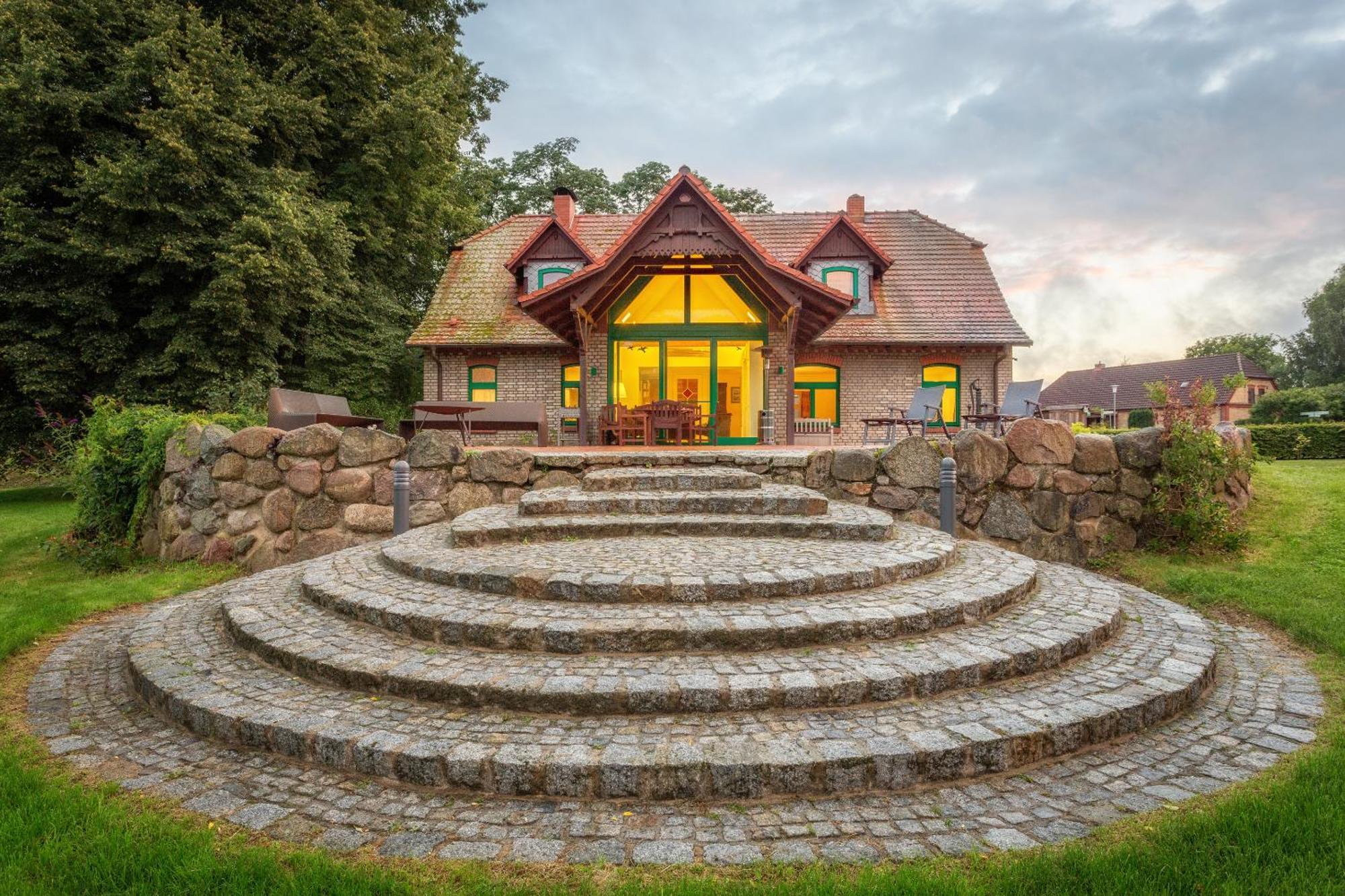 J1 Idyllisches Ferienhaus Mit Seeblick Julchendorf Zewnętrze zdjęcie