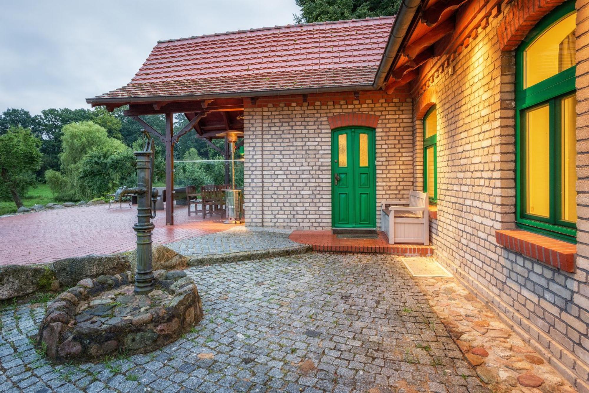 J1 Idyllisches Ferienhaus Mit Seeblick Julchendorf Zewnętrze zdjęcie