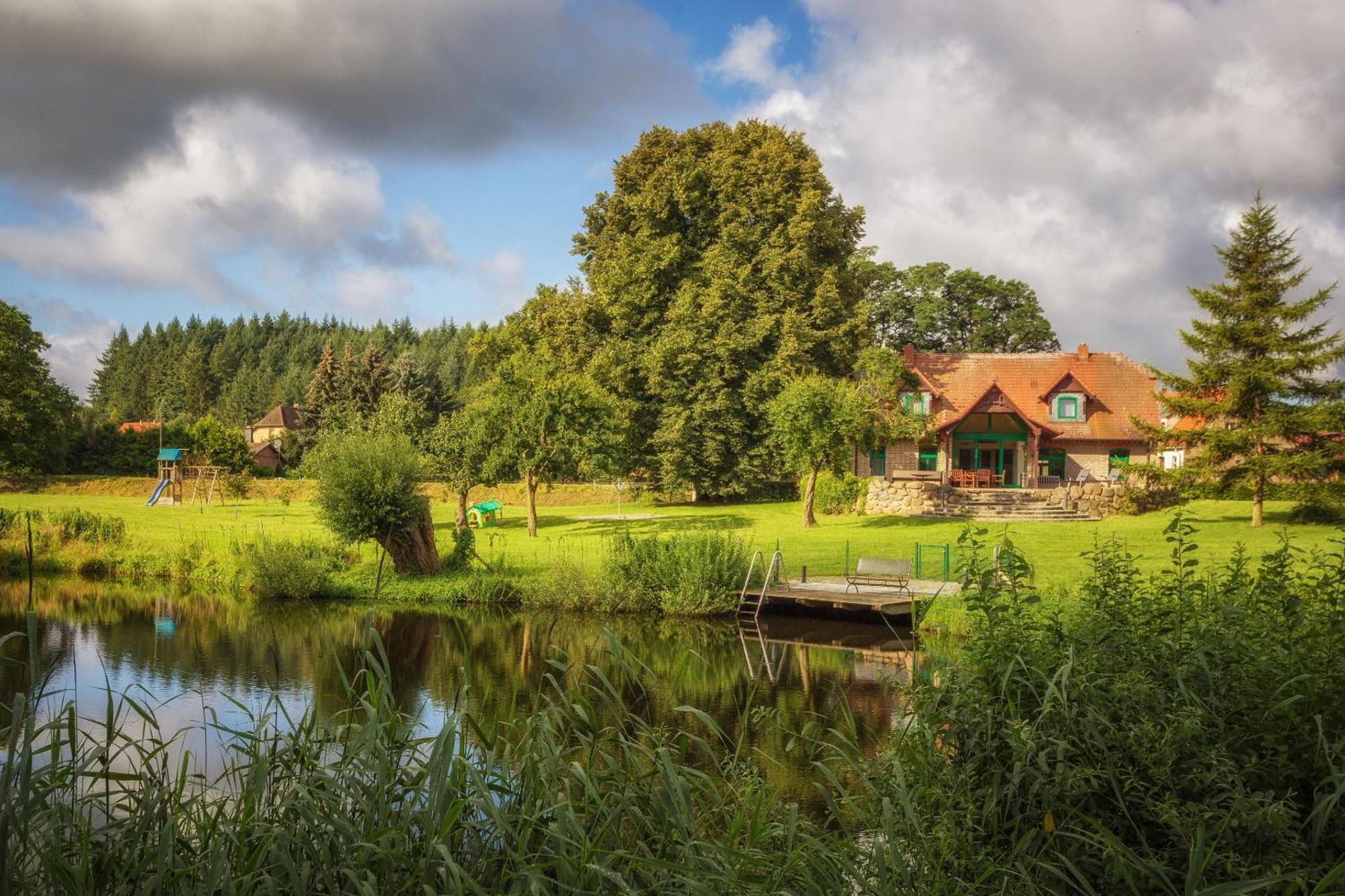 J1 Idyllisches Ferienhaus Mit Seeblick Julchendorf Zewnętrze zdjęcie